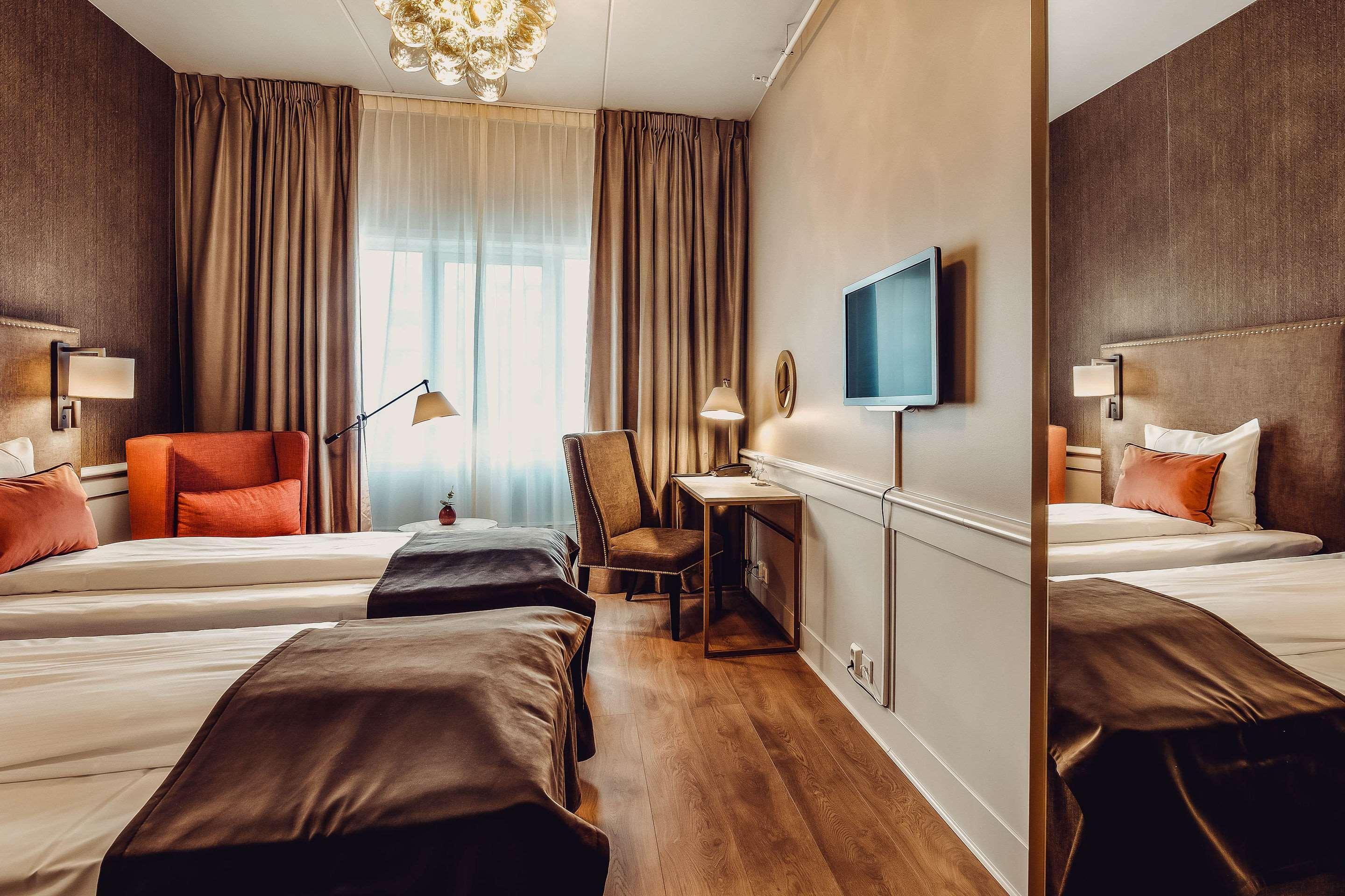 Home Hotel Grand Буде Екстер'єр фото