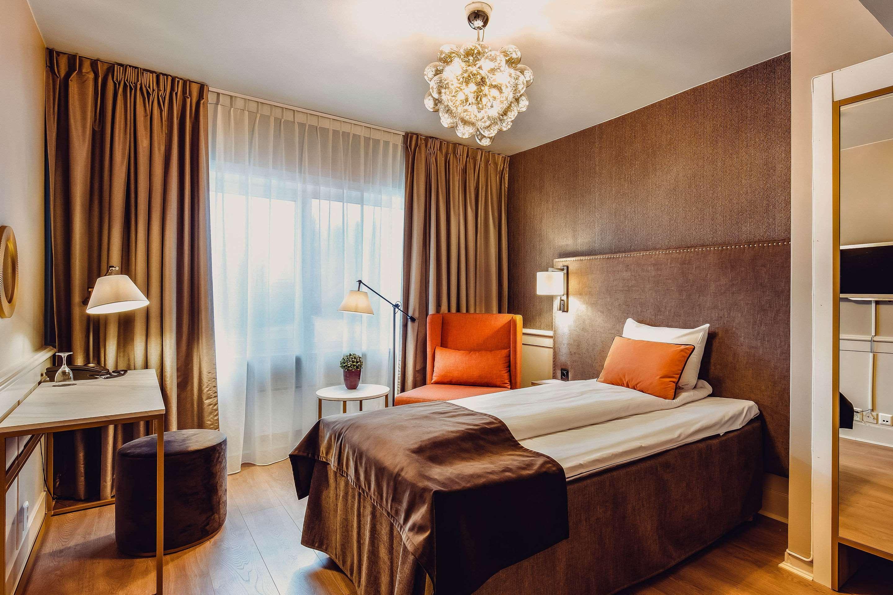 Home Hotel Grand Буде Екстер'єр фото