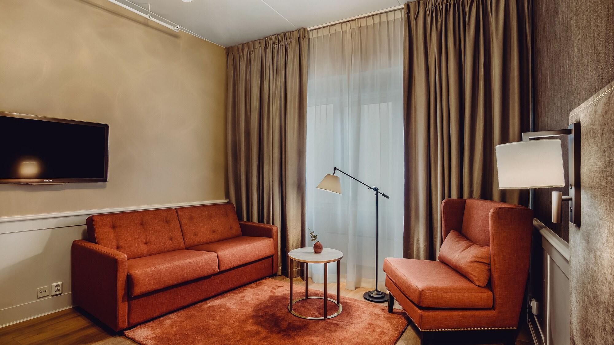 Home Hotel Grand Буде Екстер'єр фото
