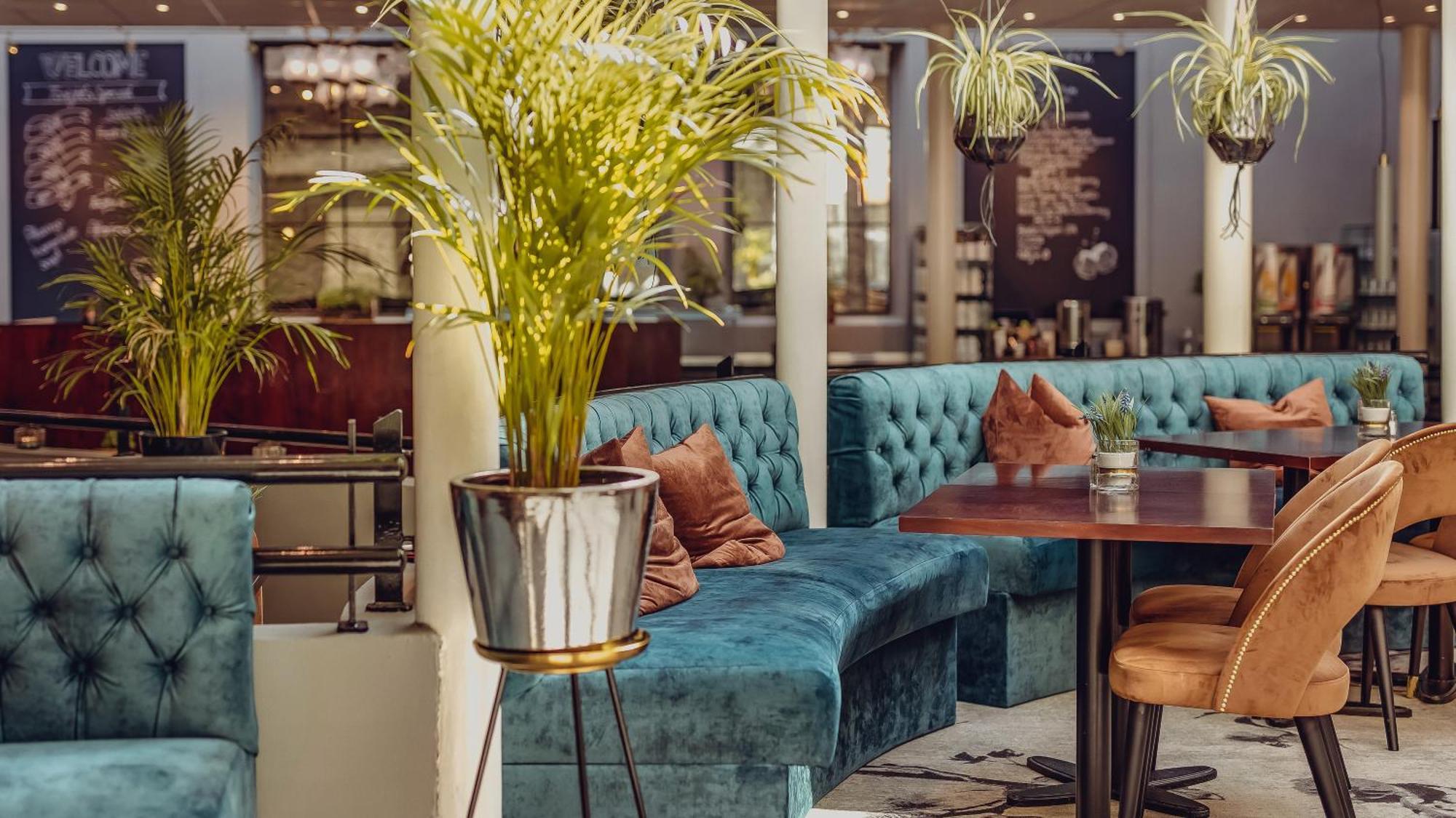 Home Hotel Grand Буде Екстер'єр фото