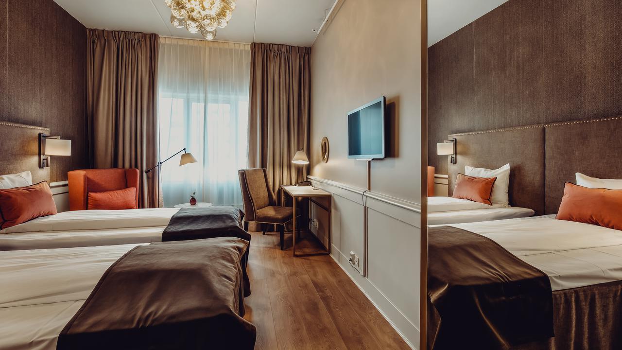 Home Hotel Grand Буде Екстер'єр фото